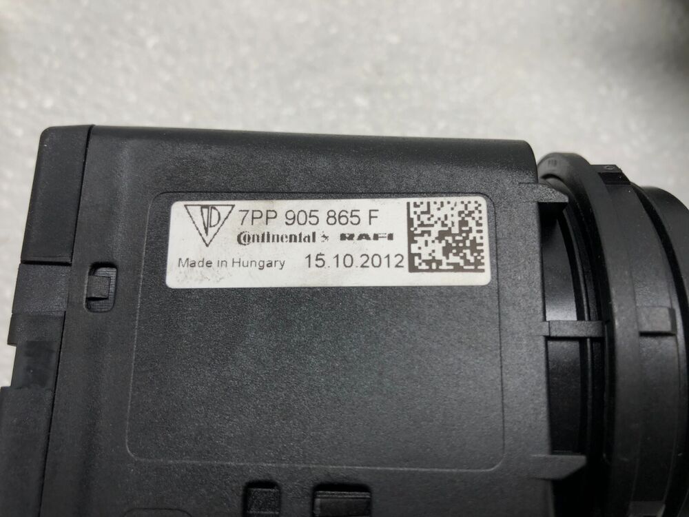 2010-2016 Porsche Panamera 4 ECU ECM Ignition Switch with Key - OEM
