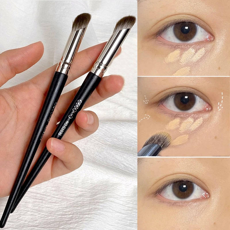 Xpoko Professional Makeup Brush - Finger Belly Head Concealer & Nose Shadow Brush
