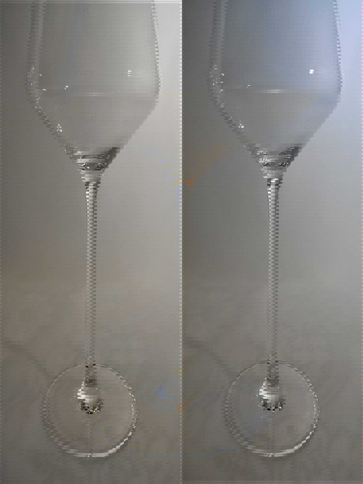 Leonardo Puccini Burgundy, 24 Ounce, Crystal Red Wine Glass Set of Two