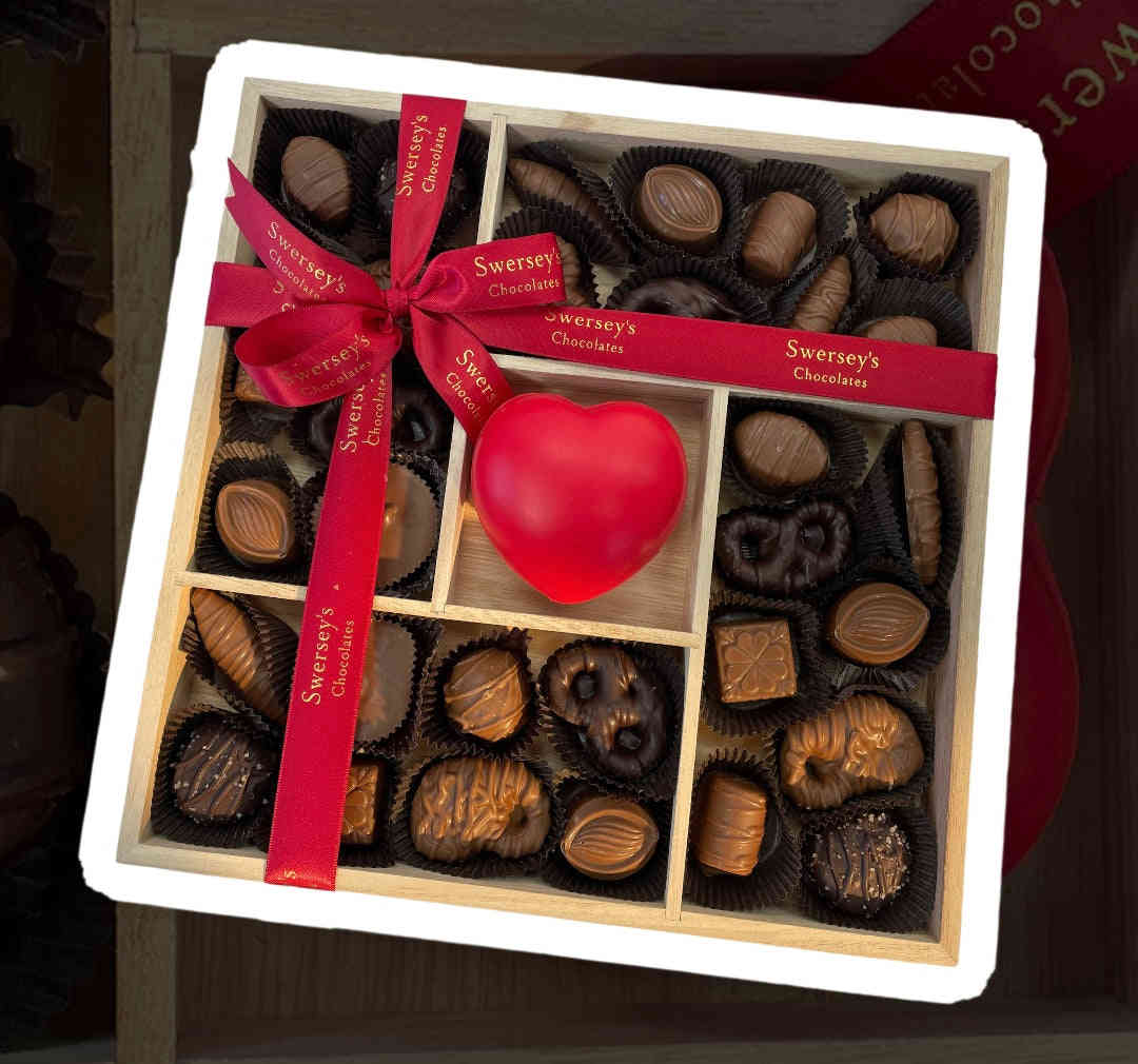 Ultimate Valentine’s Day Limited Edition Chocolate Gift Box