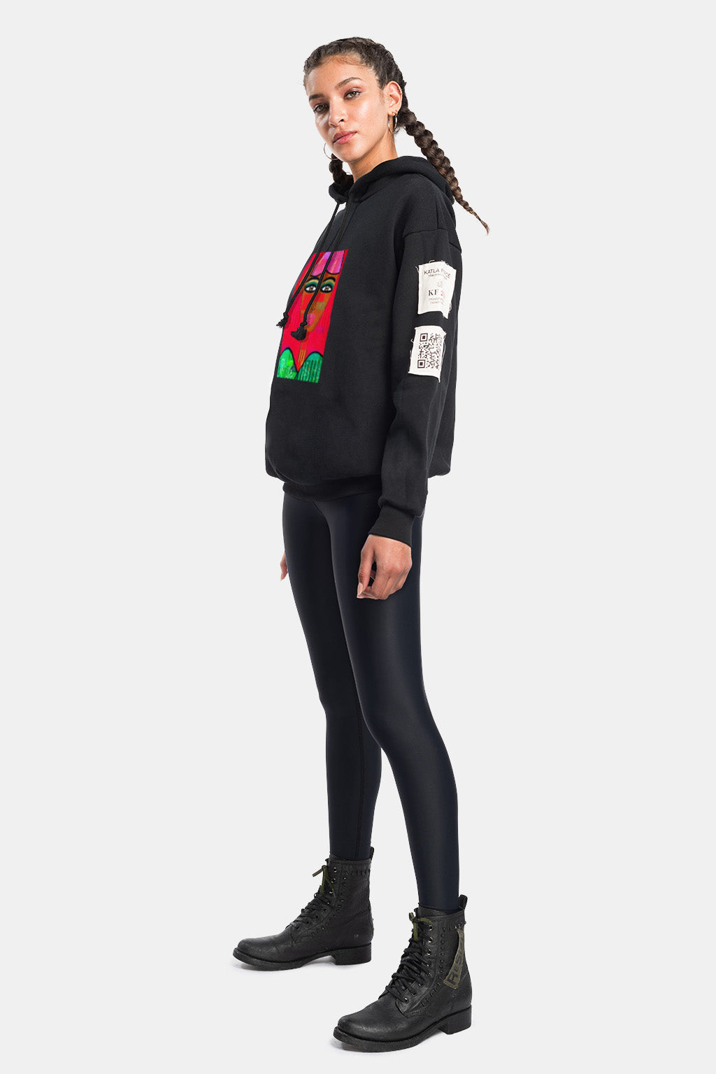 KATLA X HENDRIKKA HOODIE - Lady in Green Hoodie with NFT