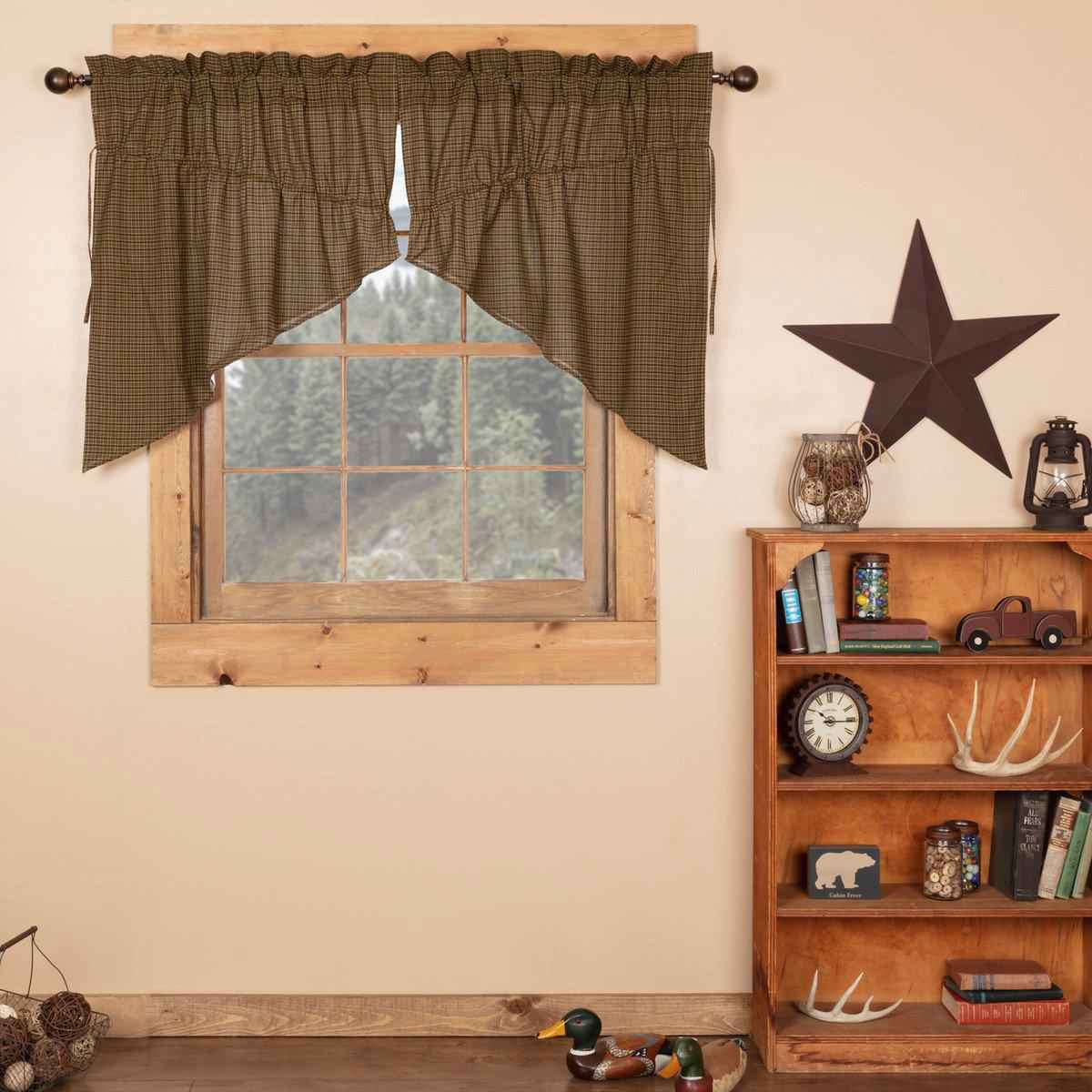 Cabin Patch Green Plaid Prairie Swag Curtains Set