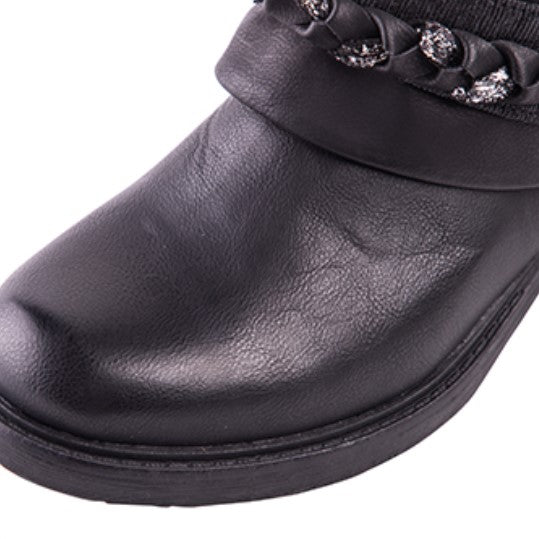 Women's Autumn/Winter Round Toe Ankle Boots With Metal Decorations