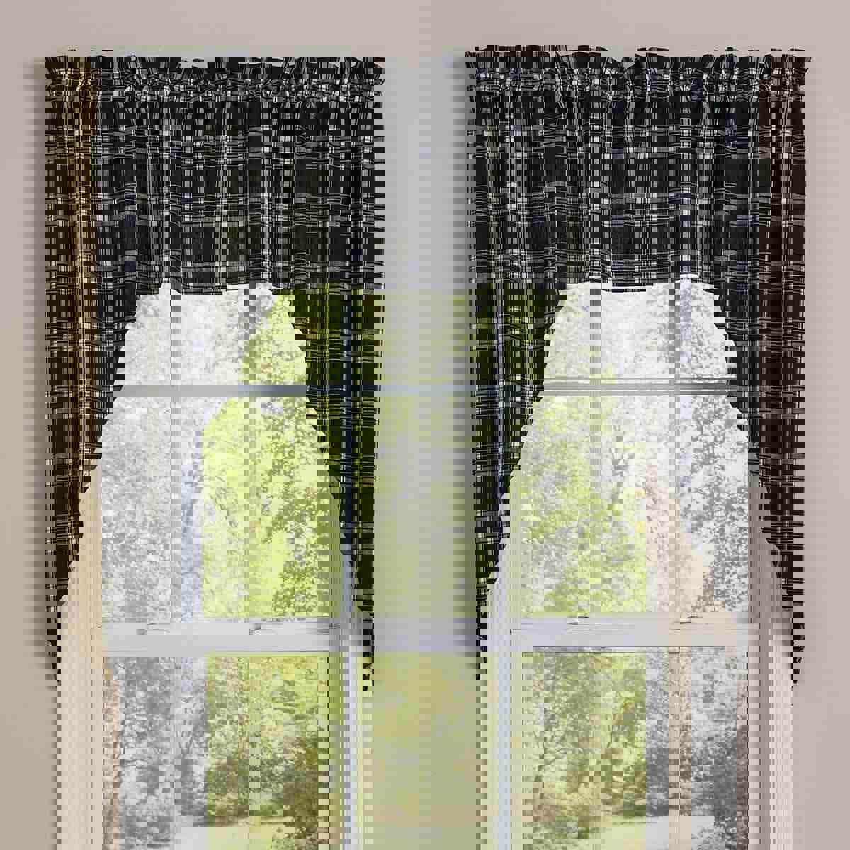 Fairfield Swag Pair 36 Long Unlined Black and White Plaid