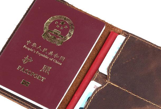 Vintage Leather Slim Men's Travel Bifold Passport Wallet
