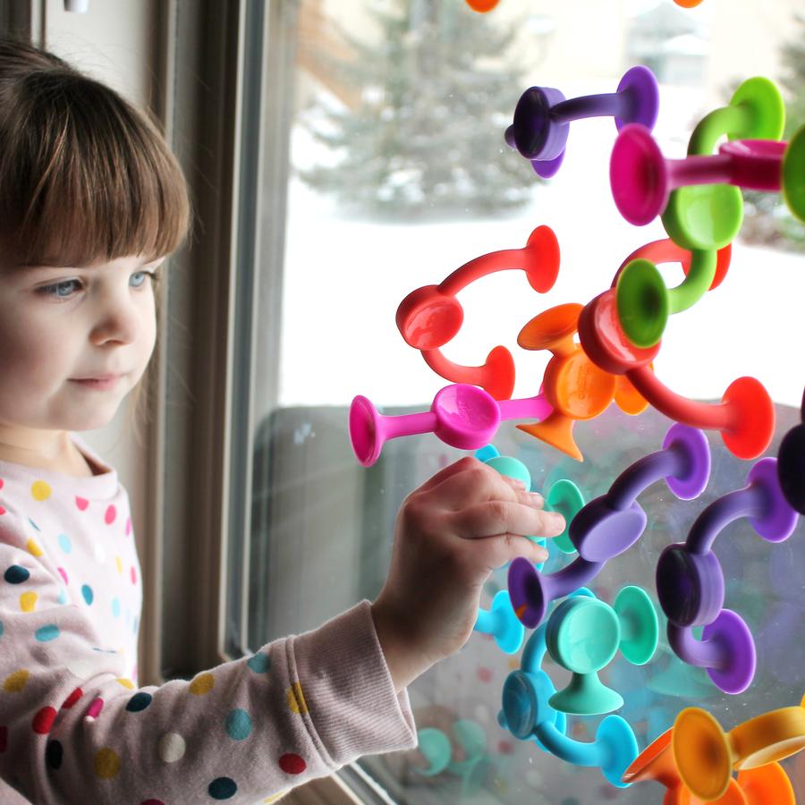 Fat Brain Toys 2.0 Squigz - 36 Piece Suction Construction Set