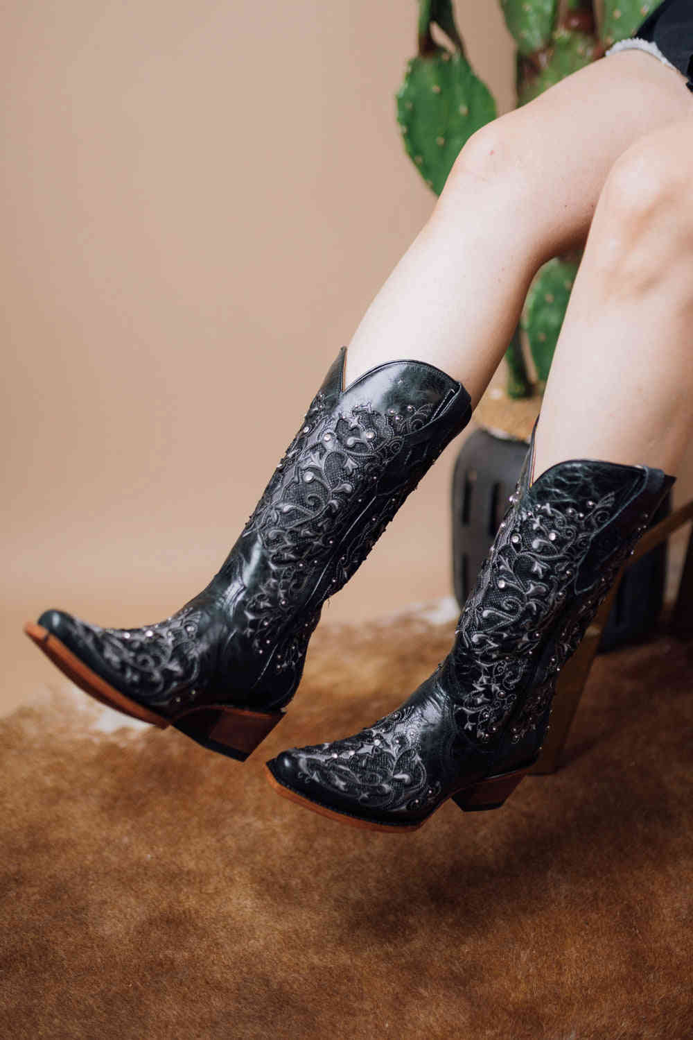 The Flora Retro Cowgirl Boot