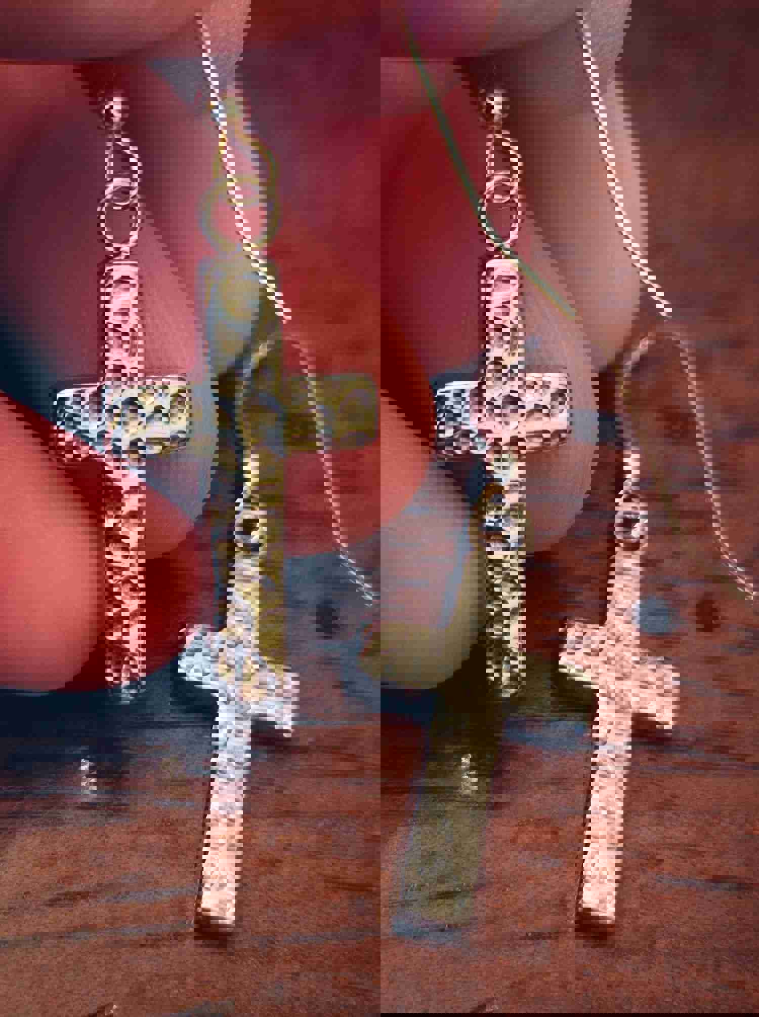 El Único - Hammered Pendant Cross Earrings