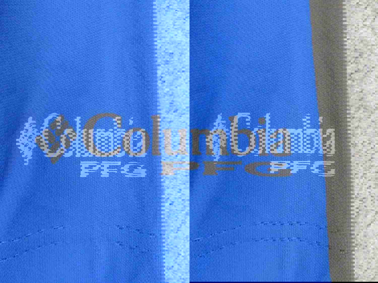 Columbia Men's Large Blue Short Sleeve PFG Fishing Polo Shirt
