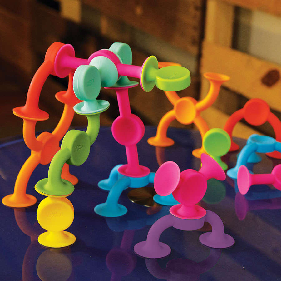 Fat Brain Toys 2.0 Squigz - 36 Piece Suction Construction Set