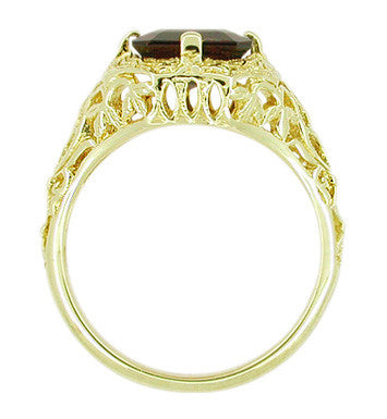 Art Deco Flowers and Leaves Almandine Garnet Filigree Ring in 14 Karat Yellow Gold