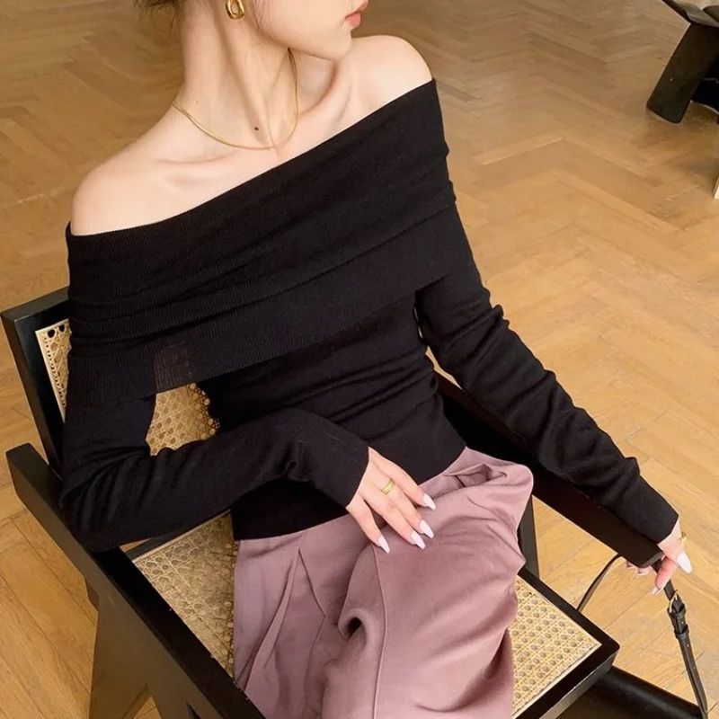 Nukty Black Solid Off Shoulder Elegant Long Sleeve Tops for Women