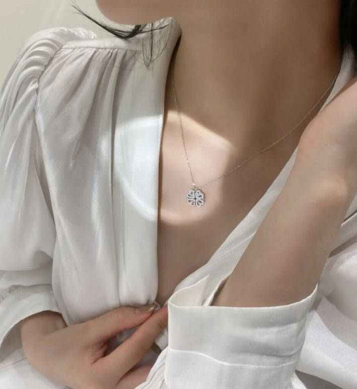 Retro Magnetic Folding Heart Shaped Four Leaf Clover Pendant Necklace for Women