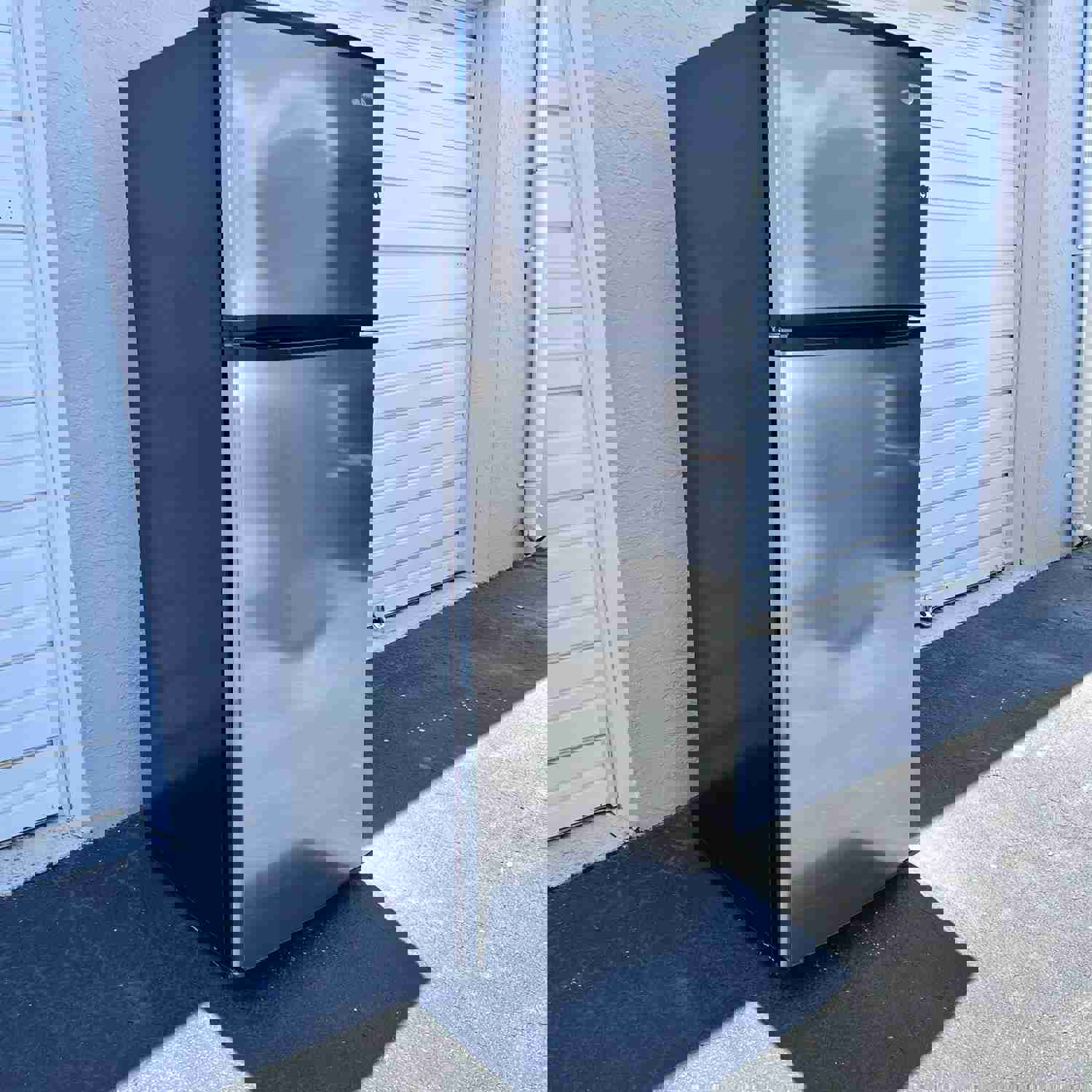 Whirlpool Stainless Steel Refrigerator with Ice Maker