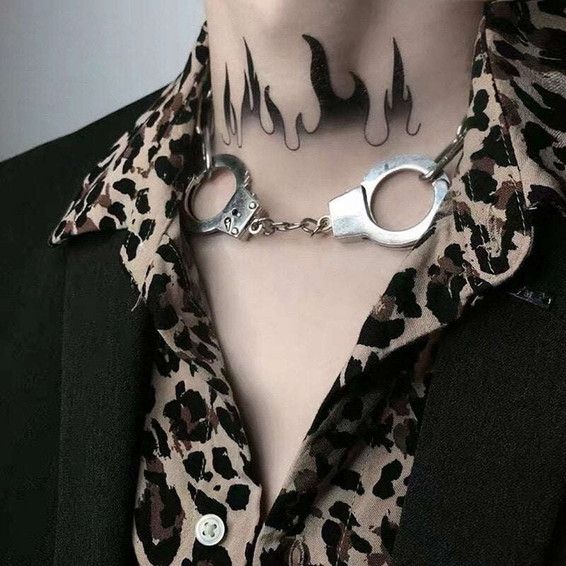 Vintage Handcuffs Metal Choker Necklace for Women and Men - Geometric Hip Hop Punk Style
