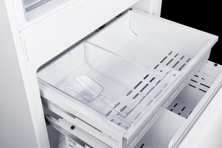 Hallman 30 Built-In Refrigerator with Interior Filtered Water Dispenser and Bottom Mount Freezer