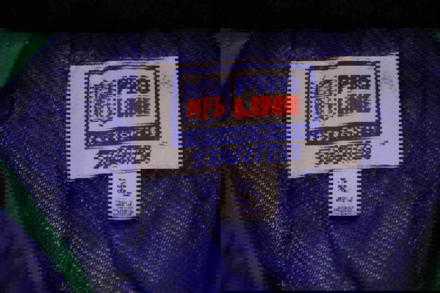 Seattle Seahawks 90s Vintage Starter Puffer Hoodie Jacket - XL