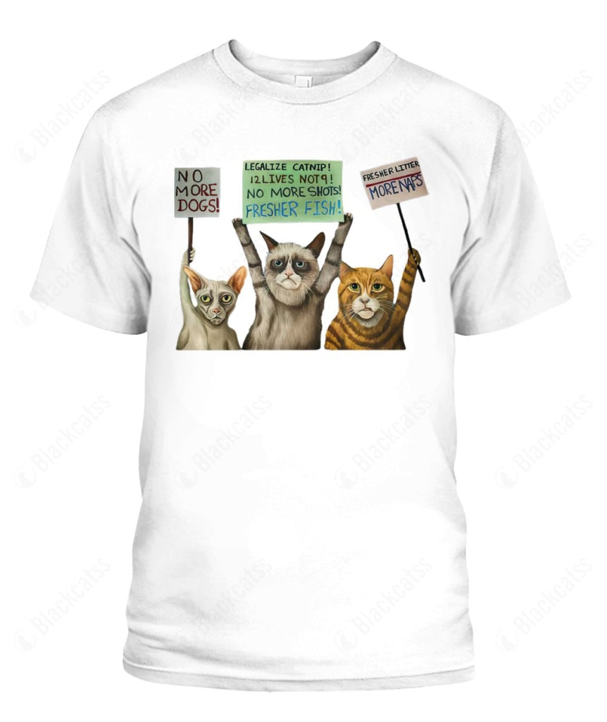Cats On Strike Graphic Apparel - Unisex Classic Fit T-Shirt