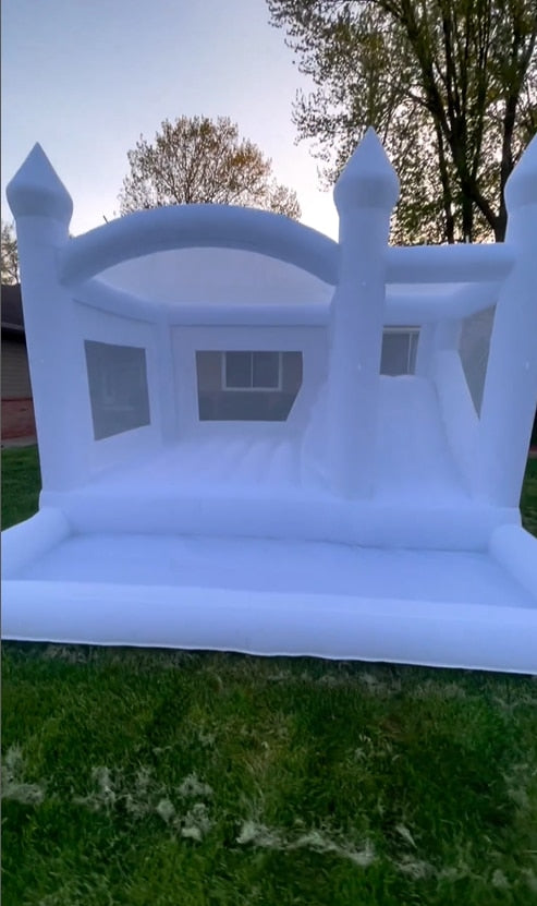Used Soft Play Inflatable White Bounce House With Slide and Ball Pit