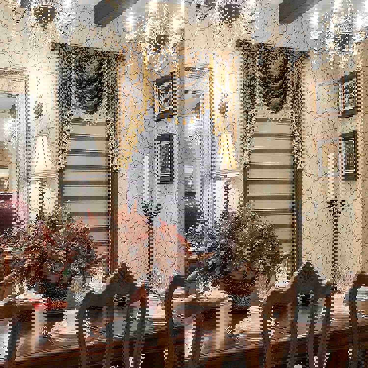 Black Florence Swag Valance with Classic Damask Pattern