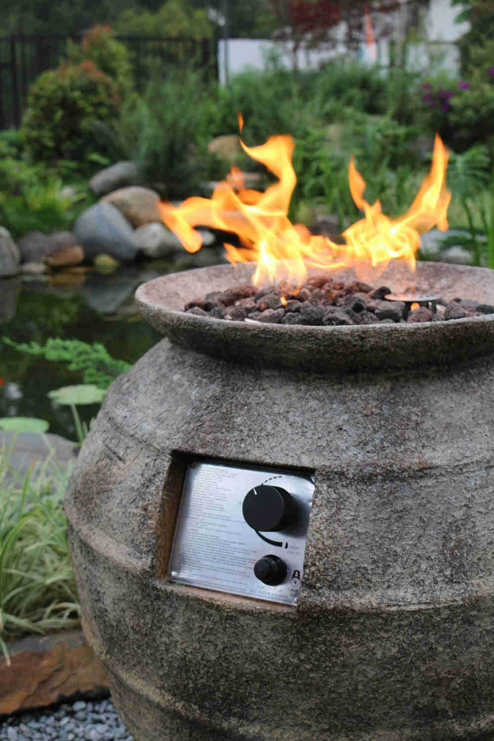 Pompeii Outdoor Tube Fire Pit Table - Liquid Propane