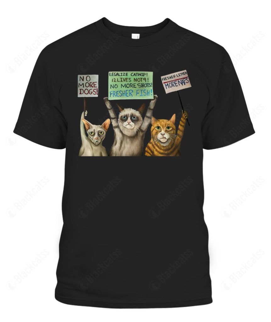 Cats On Strike Graphic Apparel - Unisex Classic Fit T-Shirt