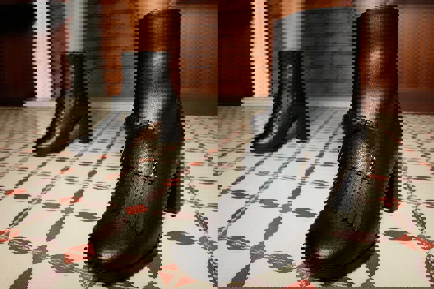 Luksor Black Leather Block Heel Women Boot