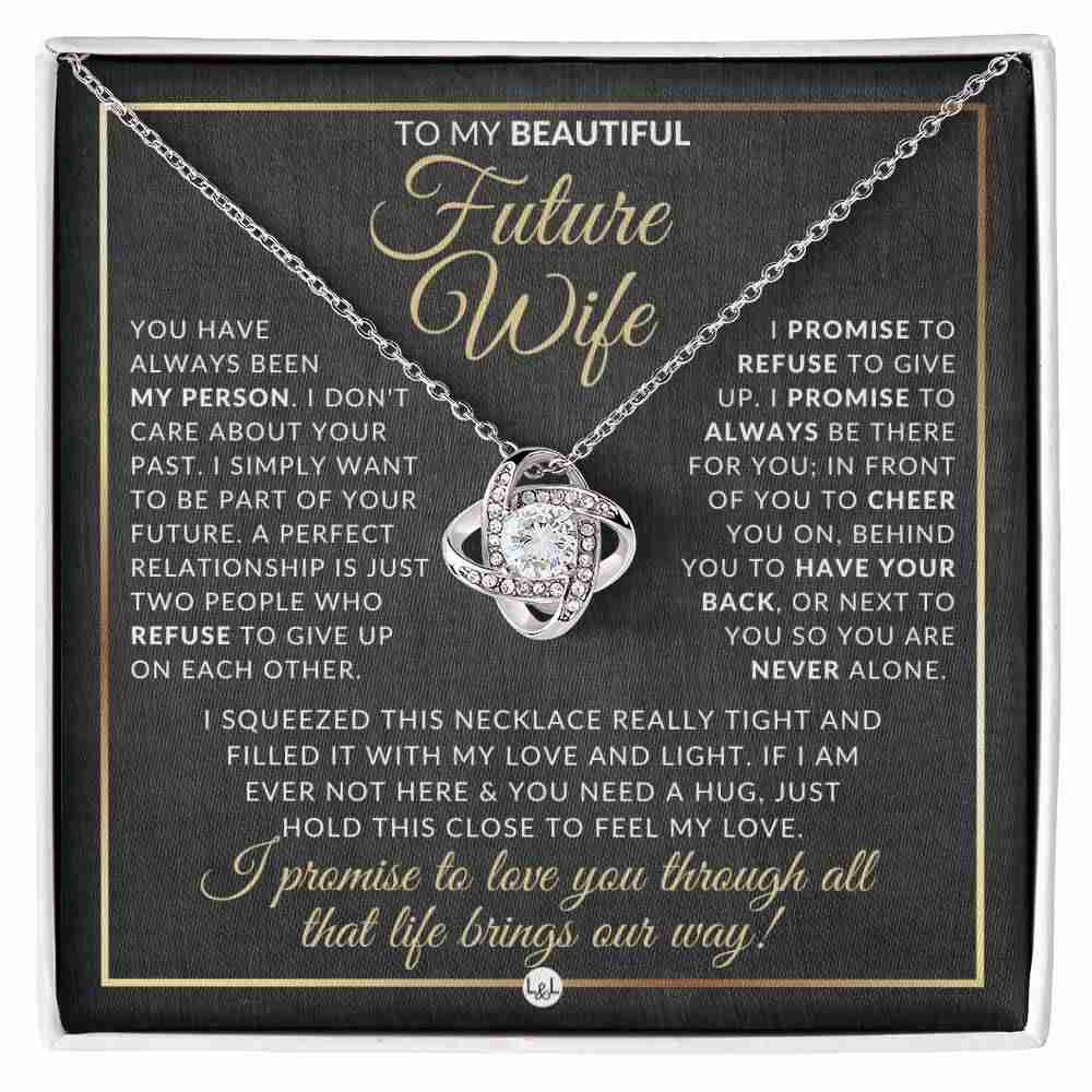 Romantic Pendant Necklace for Fiancée - Perfect Christmas, Valentine's Day, or Anniversary Gift