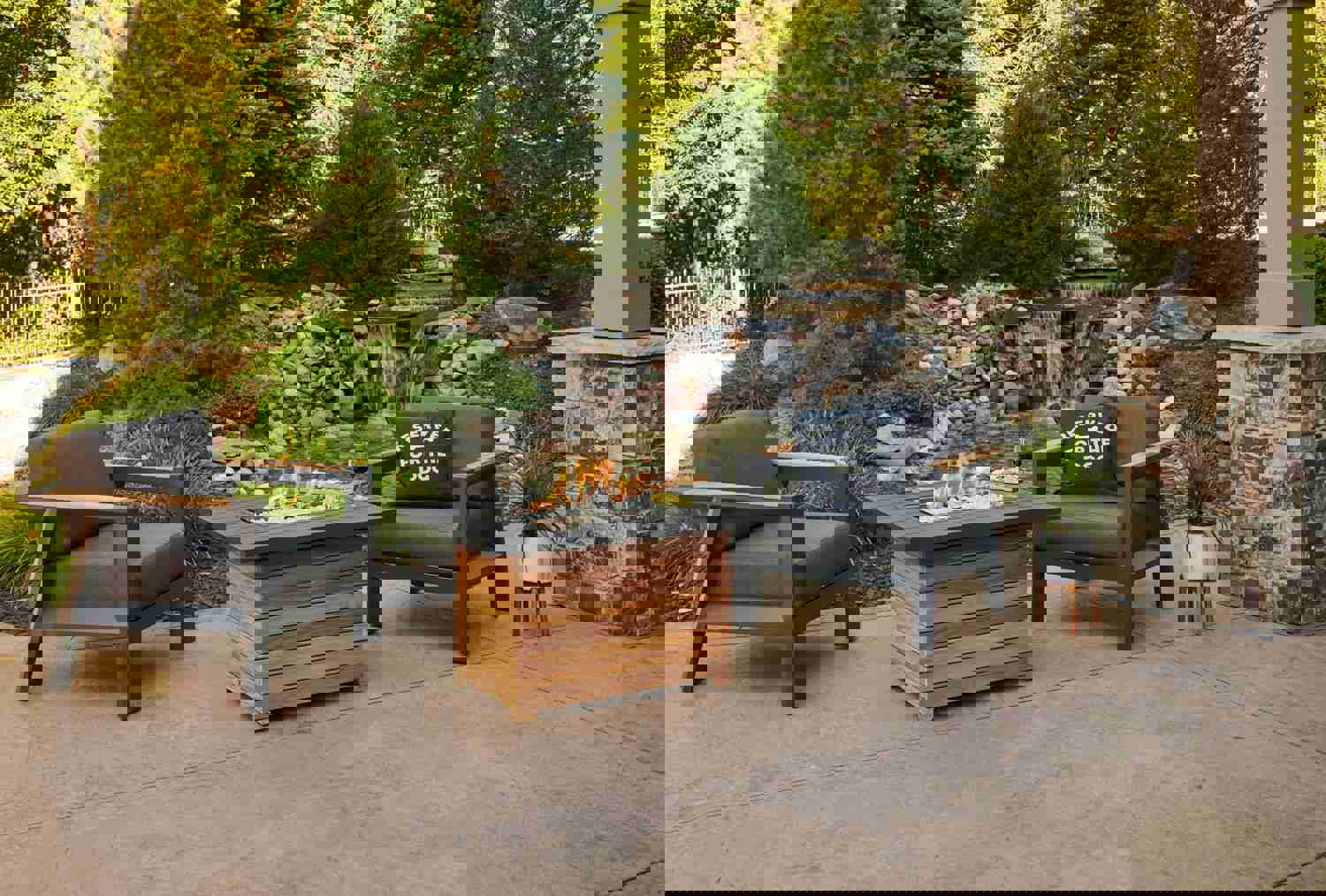 Outdoor GreatRoom Darien Rectangular Gas Fire Pit Table