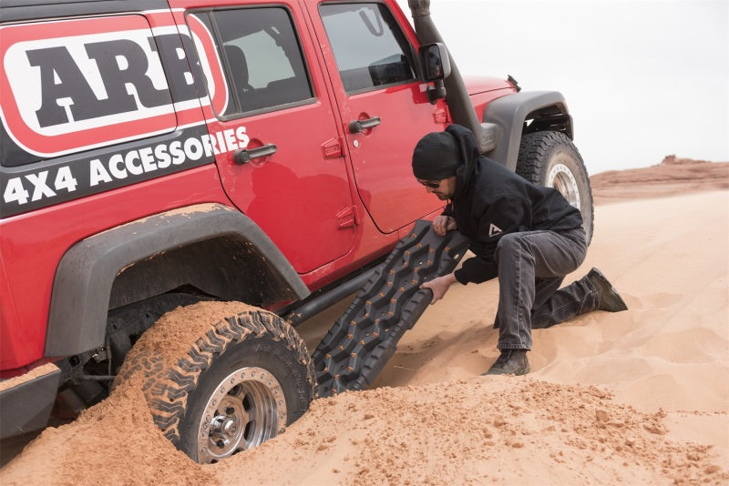 ARB Tred Pro Black/Black Black Board/Black Nodules - Advanced Off-Road Recovery Device