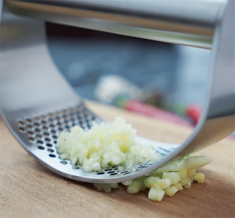 Stainless Steel Garlic Press Rocker - Eco-Friendly Kitchen Gadget