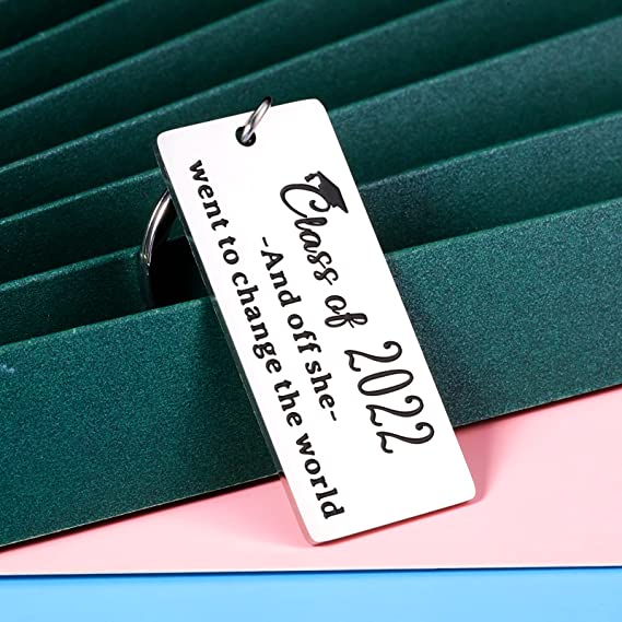Inspirational Keychain Graduation Gifts for Her Women Class of 2022 Nurse Middle High School College University Student Motivational Grad Gifts for Teen Girls Daughter Best Friends Jewelry Gift