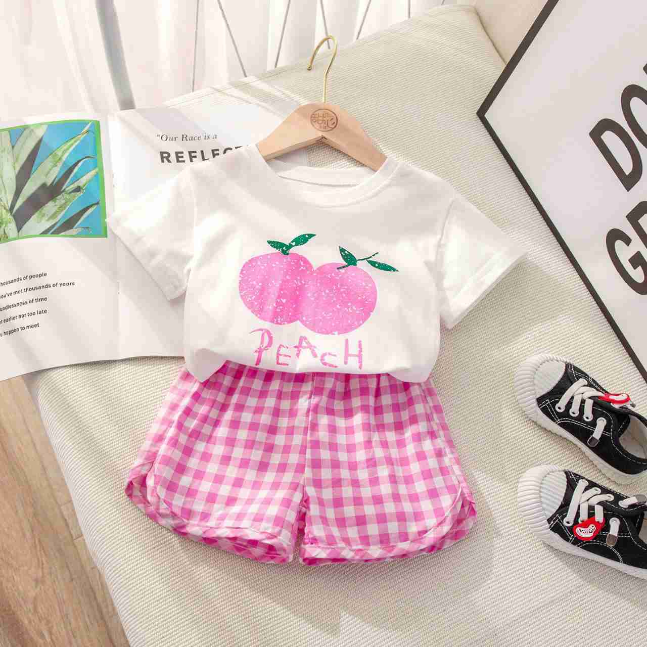 Baby Girl Fruit Print Top with Plaid Shorts Clothing Set