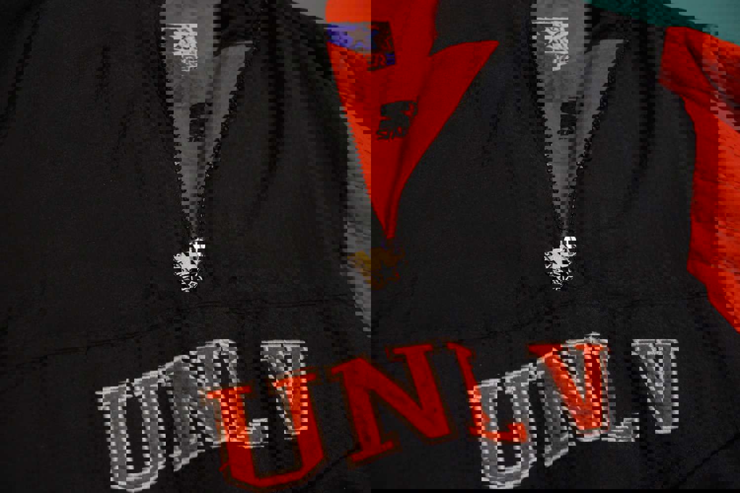 Vintage UNLV Las Vegas Running Rebels Starter Hoodie Pullover Jacket 90s Style