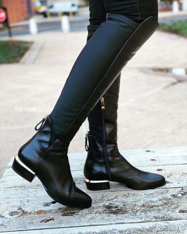Fairoks Black Leather Pointy Toe Knee High Women Boot