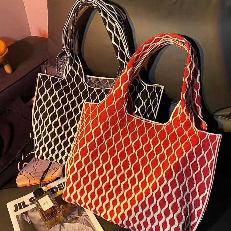 Women Knitted Handbag - Large Capacity Simple Shoulder Bag