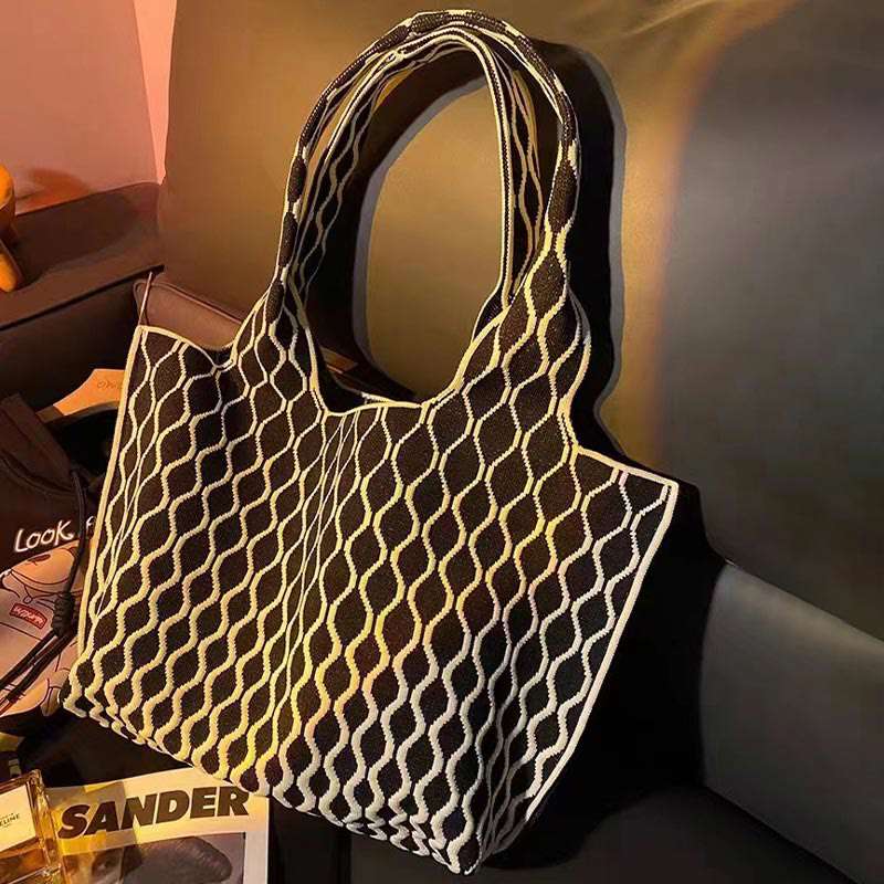 Women Knitted Handbag - Large Capacity Simple Shoulder Bag