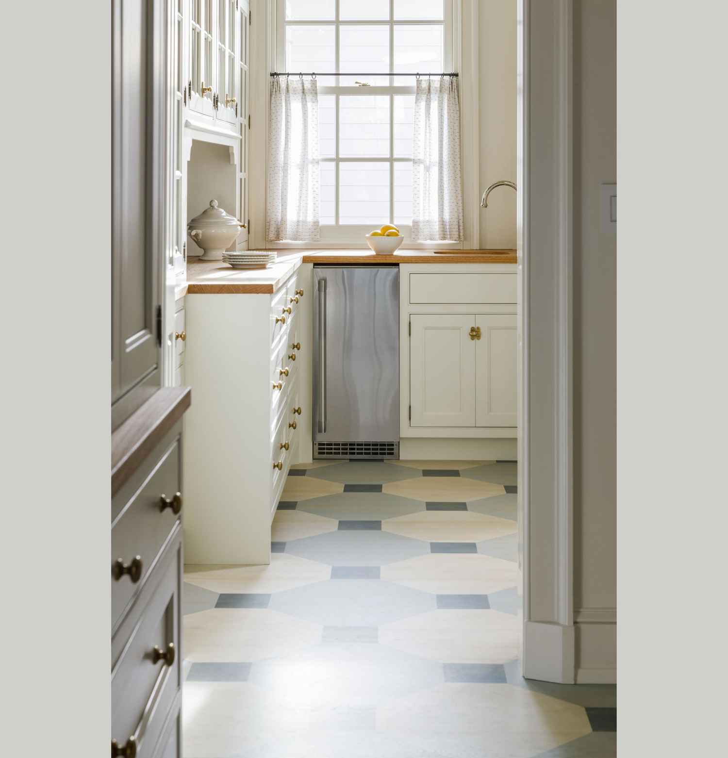 GE Appliances UCC15NPRII Ice Maker 15-Inch - Clear Ice