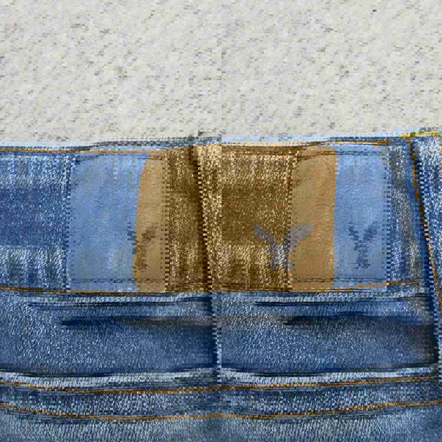 American Eagle Women's Slim Straight Blue Jeans Size 6