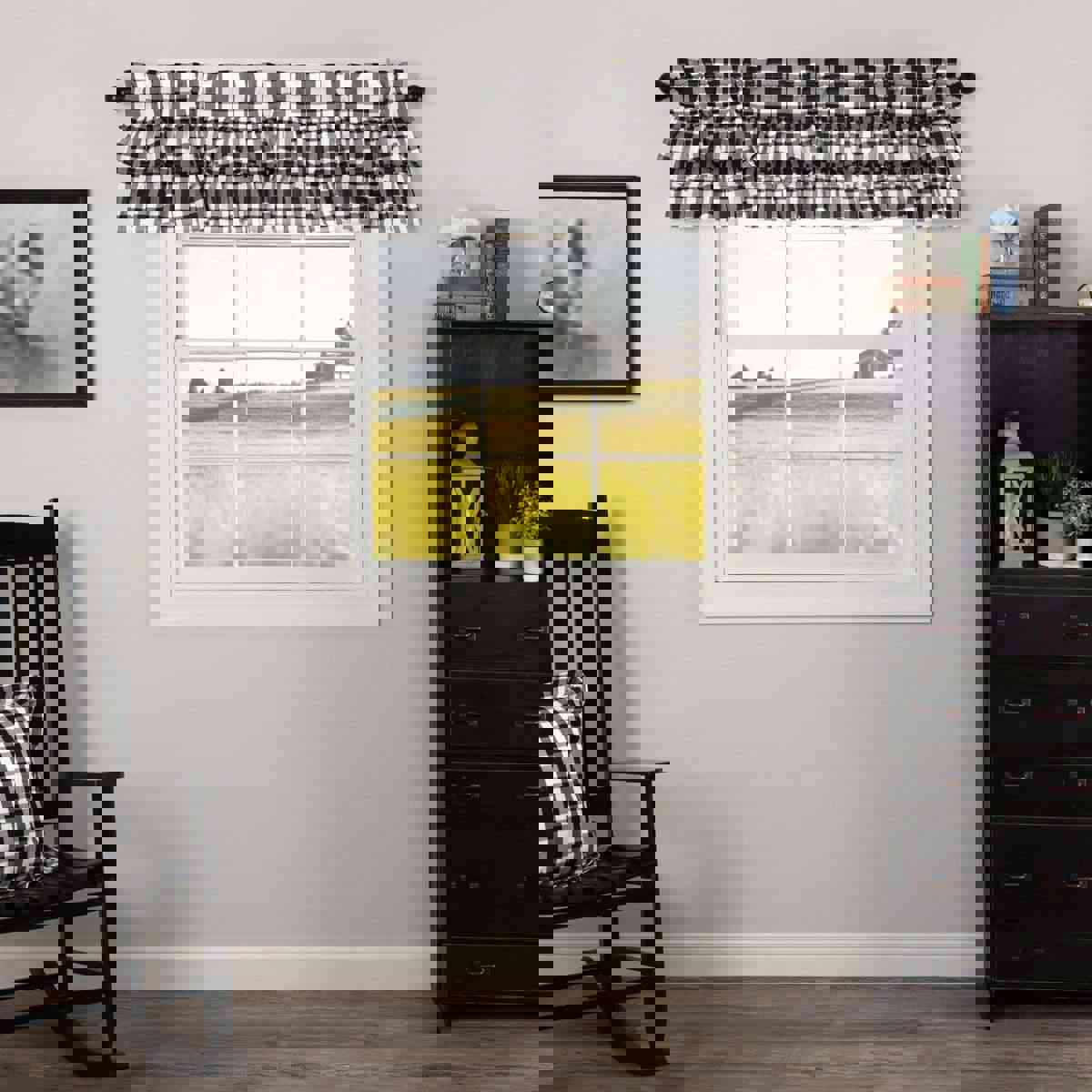 Annie Buffalo Check Ruffled Valance - Black