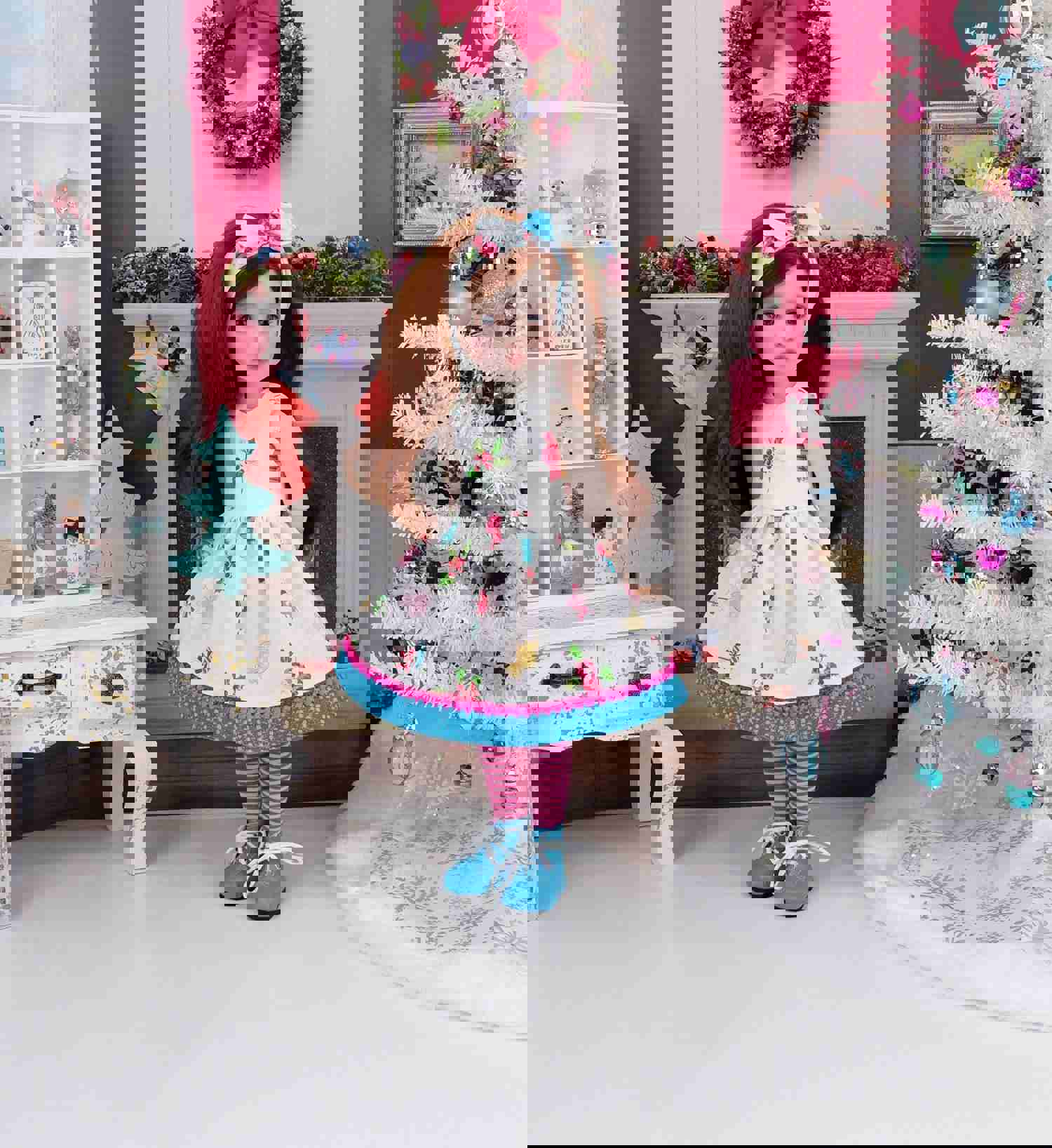 Candy & Holly - Sleeveless Dress with Boots for Ruby Red Fashion Friends Doll