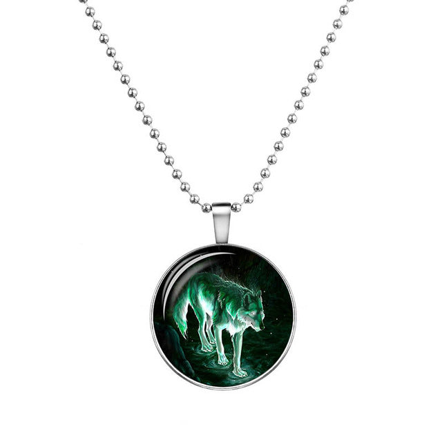 2016 Wolf Cabochon Glass Glowing Pendant Necklace - Fashion Jewelry with Silver Plated Chain