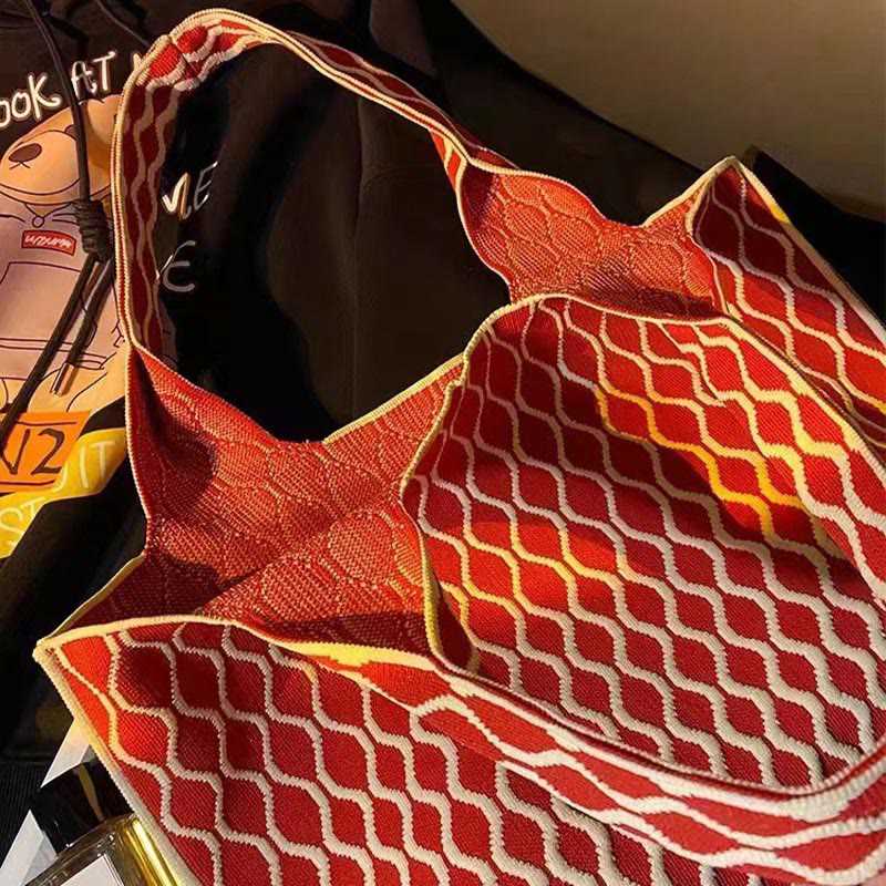 Women Knitted Handbag - Large Capacity Simple Shoulder Bag