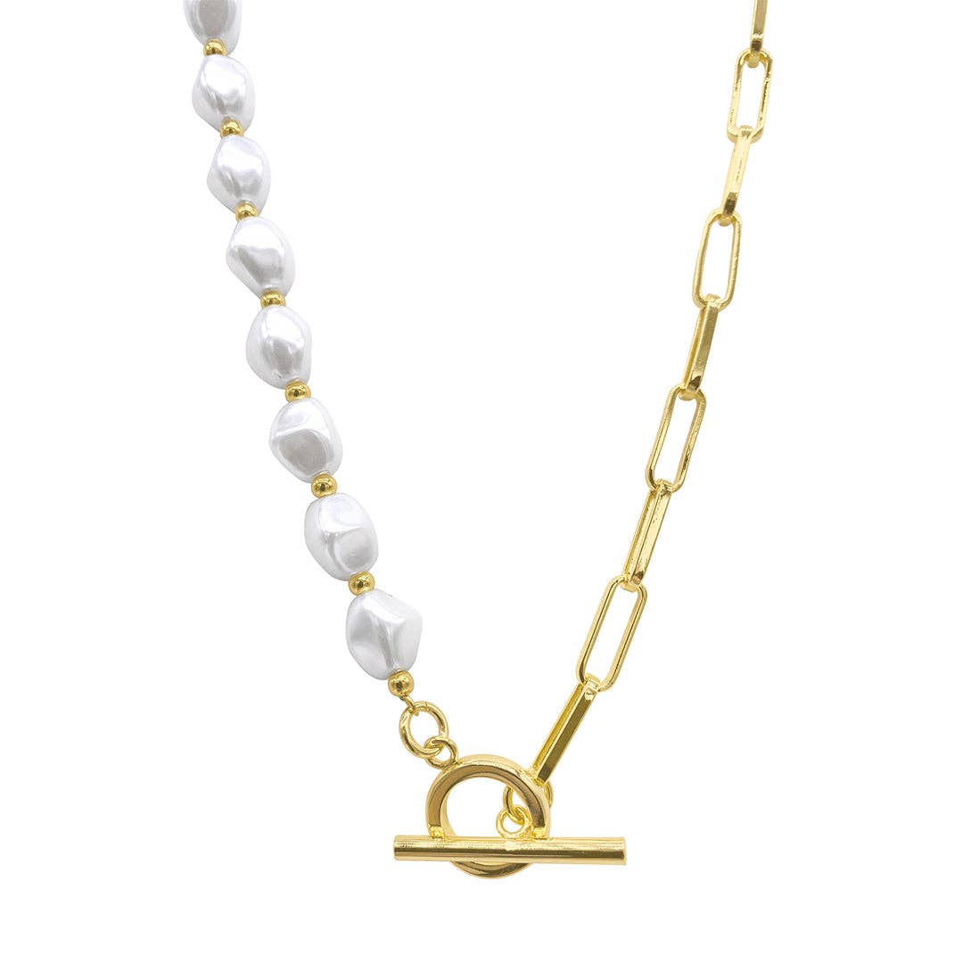 Pearl and Paper Clip Chain Toggle Necklace in Gold