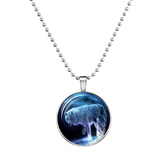 2016 Wolf Cabochon Glass Glowing Pendant Necklace - Fashion Jewelry with Silver Plated Chain