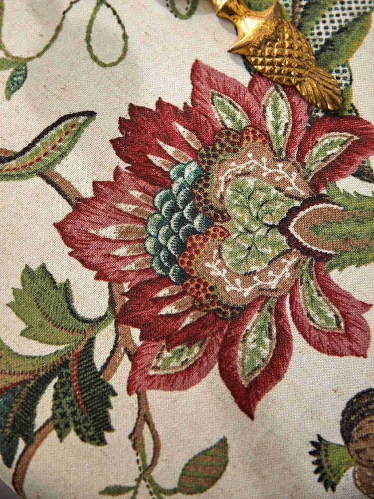 Rustic Garden Floral Tablecloth for Round and Rectangular Tables