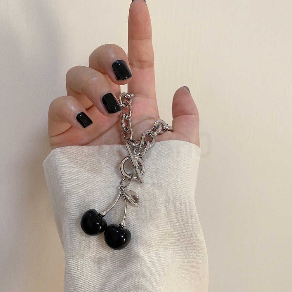 2021 Trendy Vintage Black Cherry Pendant Metal Clavicle Sexy Chain Jewelry for Women