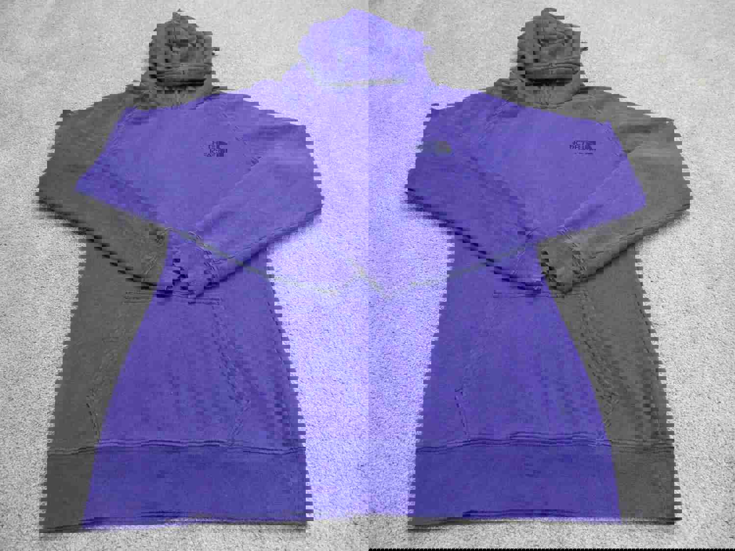 The North Face Women's Purple Graphic Hoodie Sweatshirt - Size Small