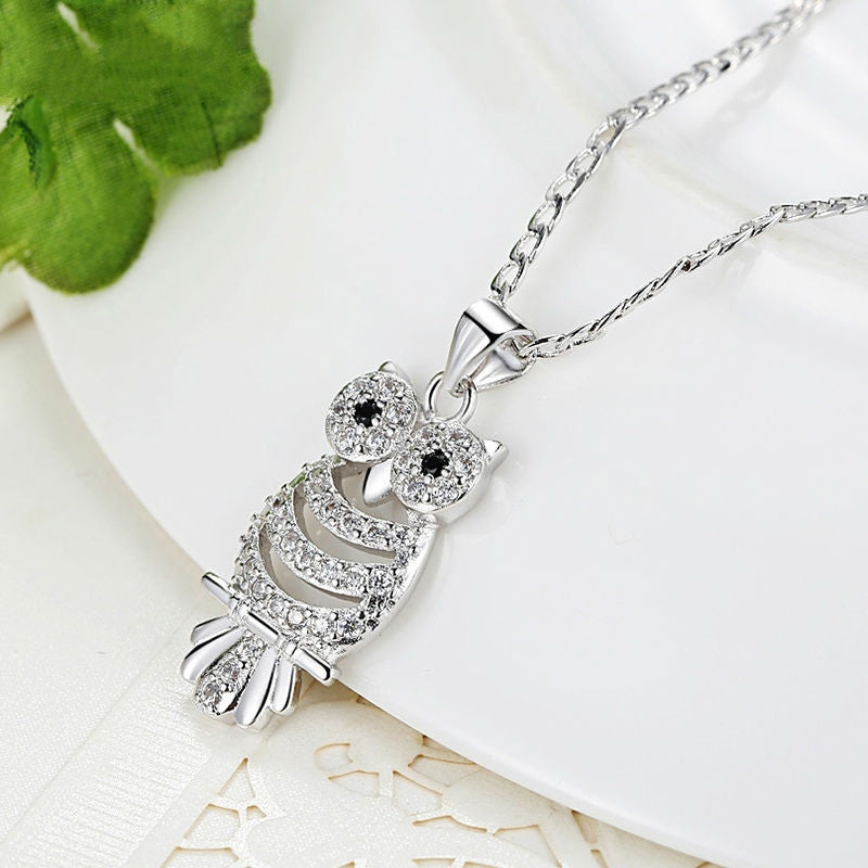 Retro Owl Pendant Necklace with AAA Austrian Zircon 18K White Gold Plated