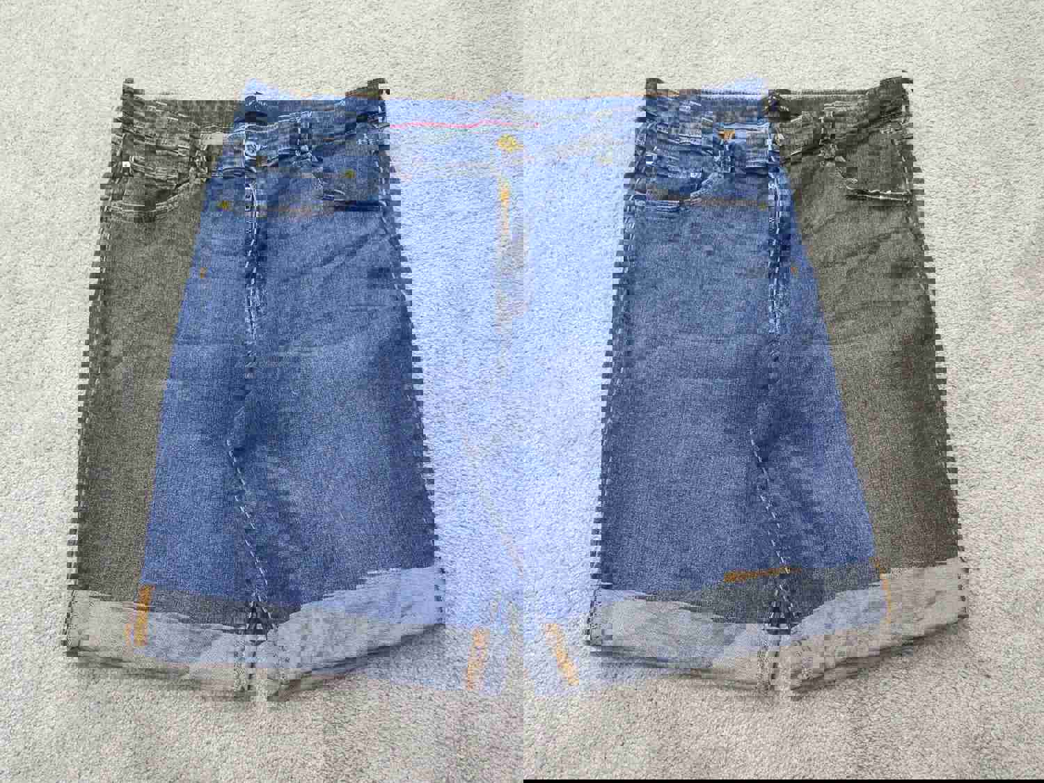 Tommy Hilfiger Women's Blue Denim Roll Hem High Rise Shorts Size 16